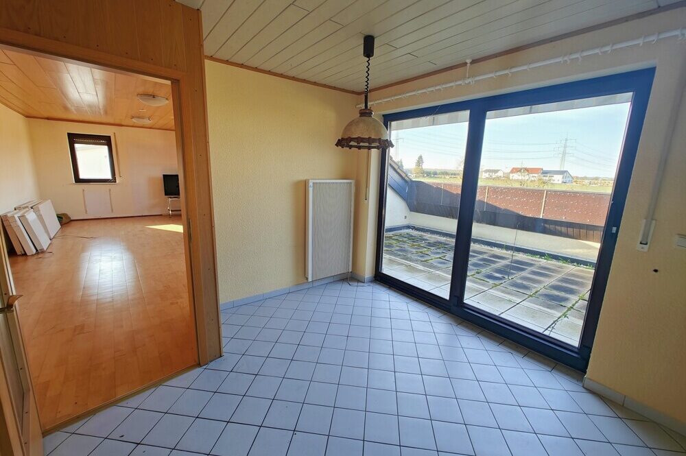 Küche mit Balkon